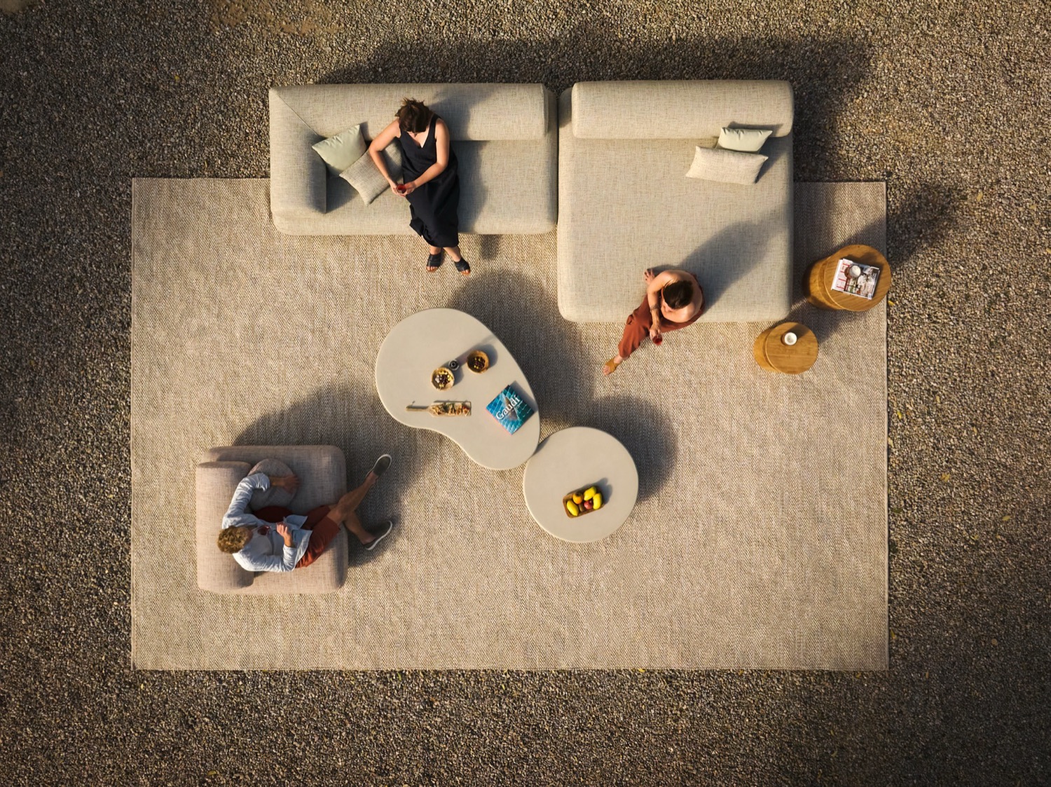 Jardinico modular lounge sofas and coffee tables seen from above